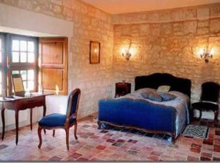 Chateau De Crazannes Esterno foto