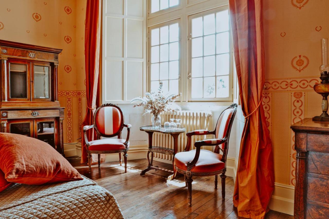 Chateau De Crazannes Esterno foto