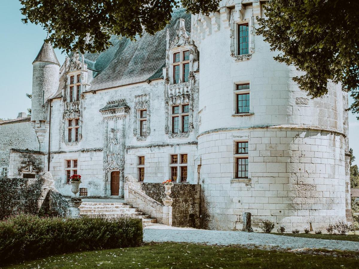 Chateau De Crazannes Esterno foto
