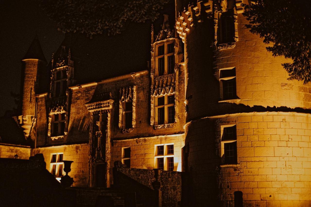 Chateau De Crazannes Esterno foto